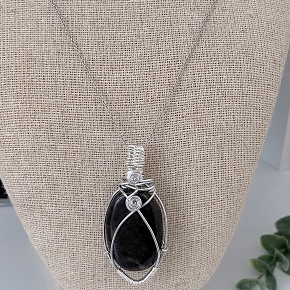 Handmade wire wrapped  semiprecious stone💖✨ - Picture 6 of 8